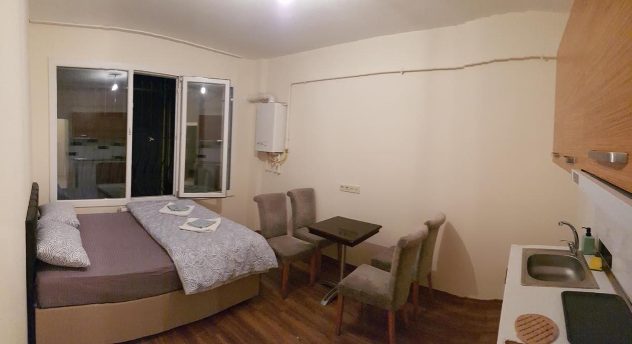 Taila Apartments No 3 Near Taksim Istanbul Bagian luar foto
